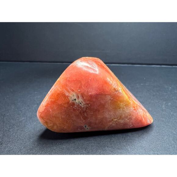Argentinian polished rhodochrosite stone 62.26 grams - Picture 3 of 7
